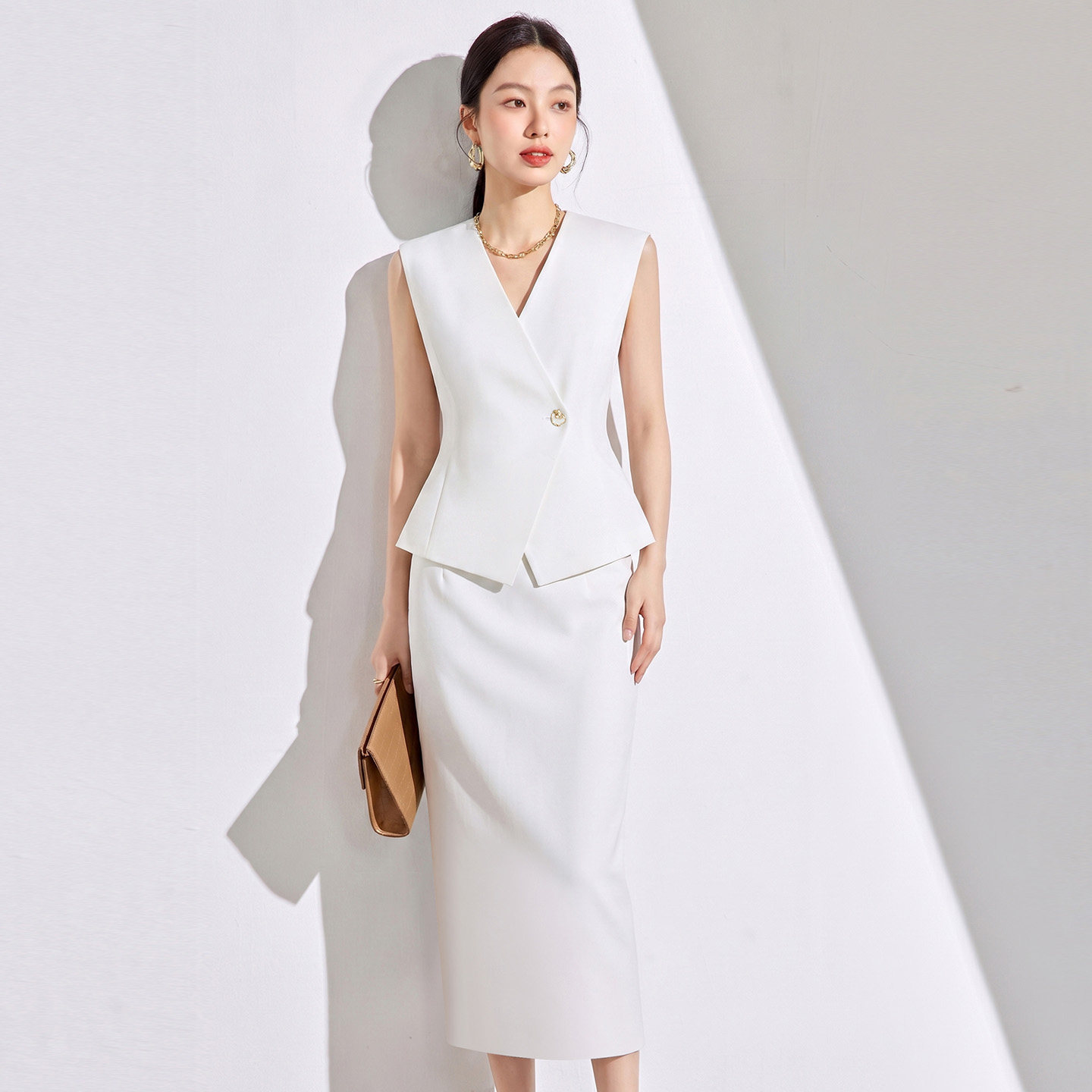 香漪2026夏季新款白色马甲半身裙薄款西装套装休闲女高级修身西服