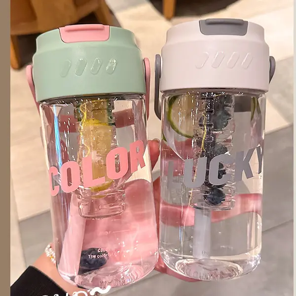 水杯女生高颜值大容量便携式运动吸管杯夏季新款带茶隔学生杯子,餐饮具,吸管杯,淘宝优惠券,粉丝福利购,淘宝优惠卷