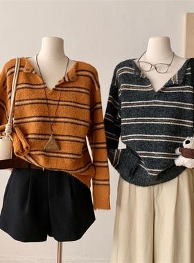 RENA慵懒风条纹V领针织衫女长袖宽松显瘦设计感polo领针织上衣