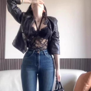 黑色蕾丝吊带背心女秋冬内搭美背带文胸垫一体式打底叠穿挂脖上衣