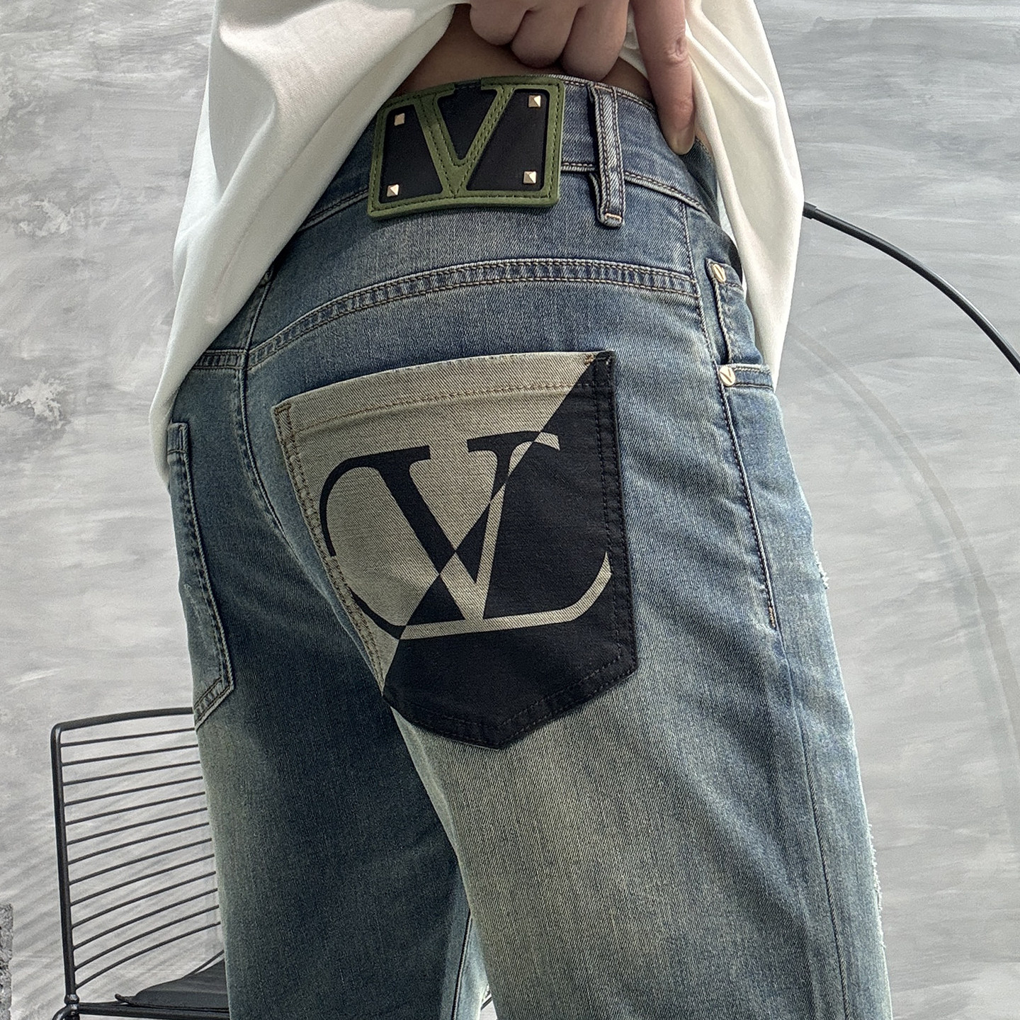 意大利高端品牌牛仔裤男夏季薄款浅蓝色修身小直筒弹力潮流长裤子