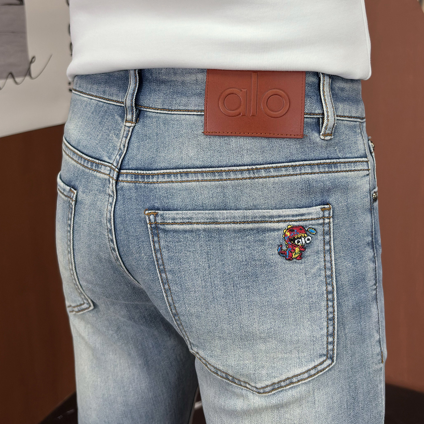 欧洲站高端奢侈品牌牛仔裤男士2026新款修身小直筒春夏季潮流裤子