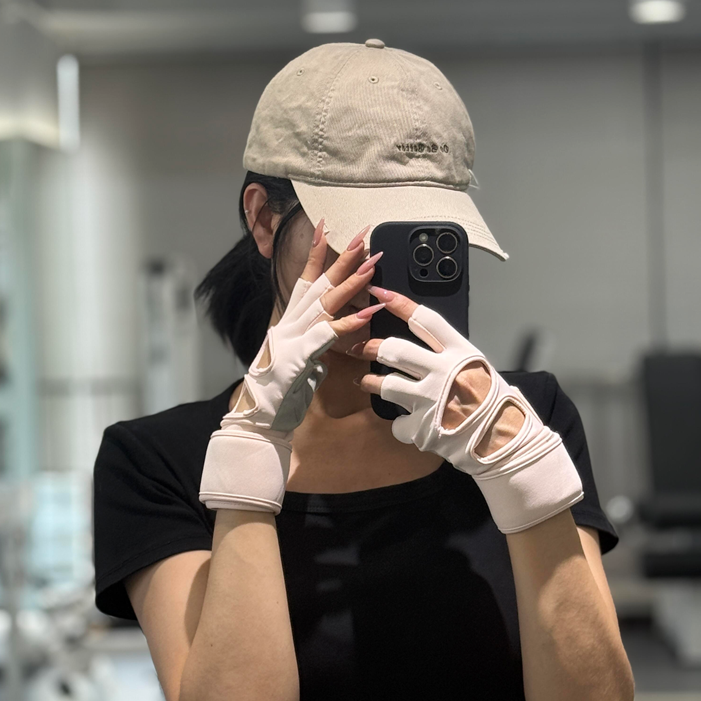 健身手套带护腕防起茧运动防滑女撸铁哑铃器械训练普拉提瑜伽专用,运动/瑜伽/健身/球迷用品,其他运动护具,淘宝优惠券,粉丝福利购,淘宝优惠卷