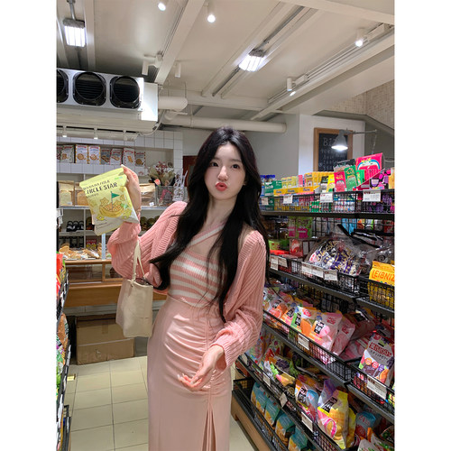 YYW汪澜的妹妹针织吊带坎肩