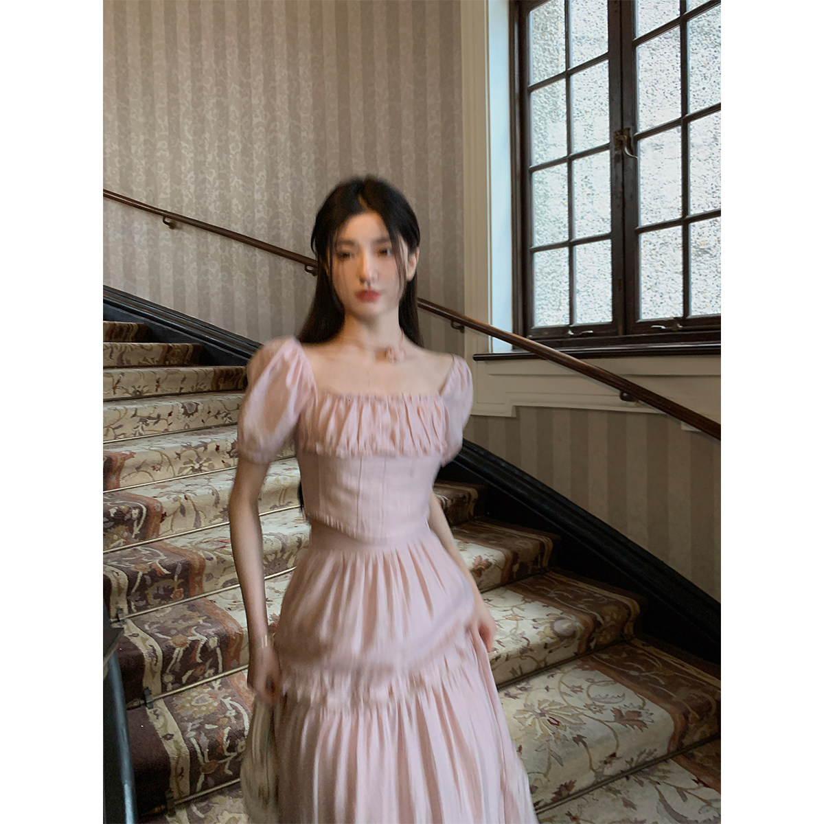 YIYIWANG  公主出逃！甜妹蜜桃粉甜美纯欲短上衣蛋糕裙半身裙套装