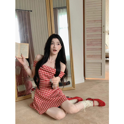 YIYIWANG红格上衣连衣裙