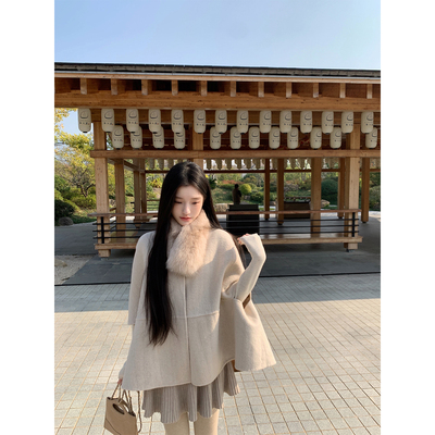 YYW汪澜的妹妹两面穿斗篷套装