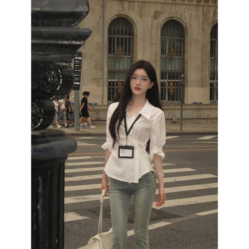 YYW汪澜的妹妹高智白衬衫套装