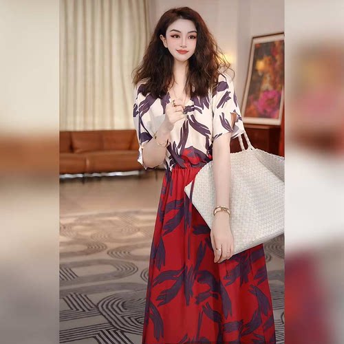 时尚气质撞色收腰休闲连衣裙女
