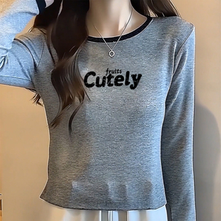 高级灰撞色圆领长袖打底T恤女显瘦小众字母2025早秋装纯棉ins上衣