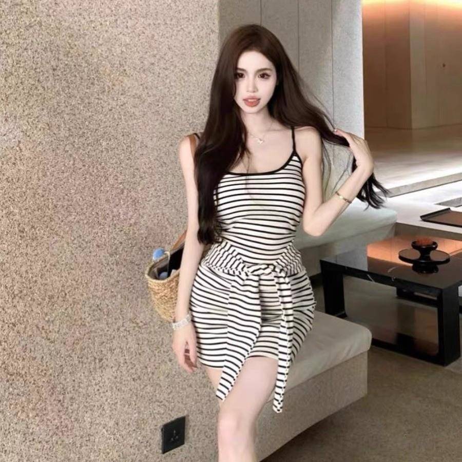 假两件条纹吊带连衣裙女夏季甜辣妹性感包臀裙高冷御姐风抹胸裙子