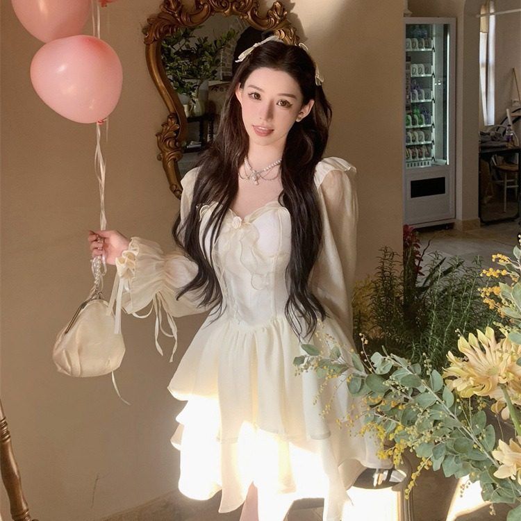芭蕾风连衣裙女2024新款春夏超仙气质温柔灯笼袖蓬蓬公主裙套装裙