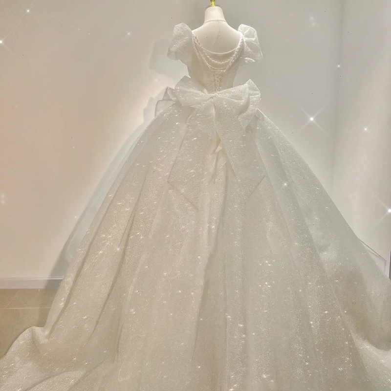  White trailer (no matching of single wedding dresses)+3XL   + $14.14 