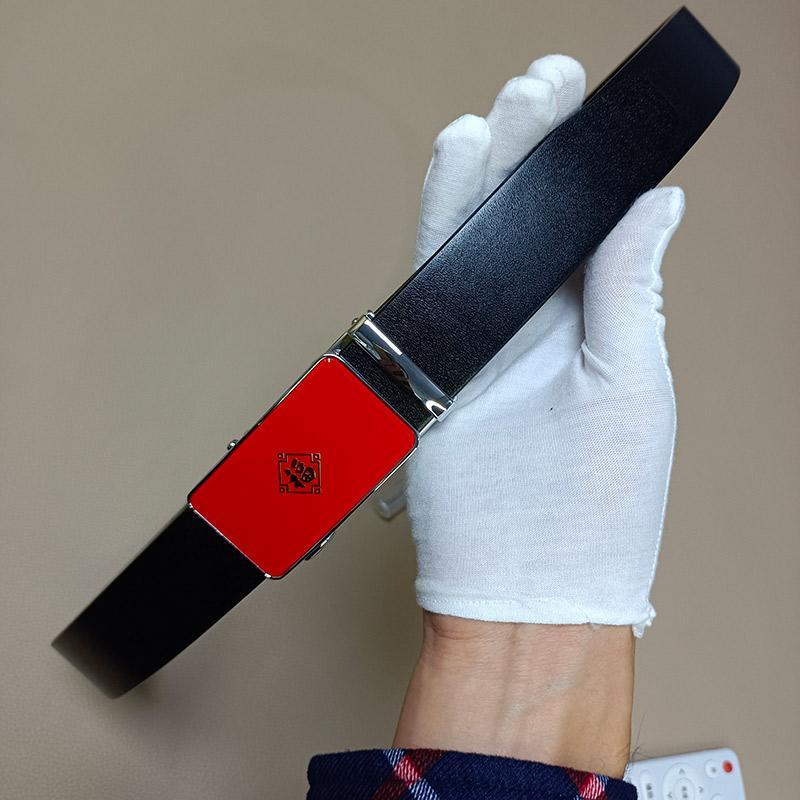 男本命本牛皮大红自动扣腰带