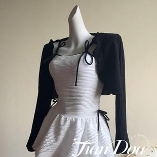 【安妮小熊】黑白质感温泉保守少女度假泳衣吊带连体裙式两件套女