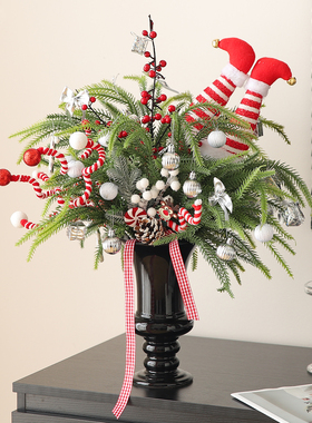 圣诞客厅氛围感好物儿童房间布置装饰圣诞树花束桌面摆件拍摄道具