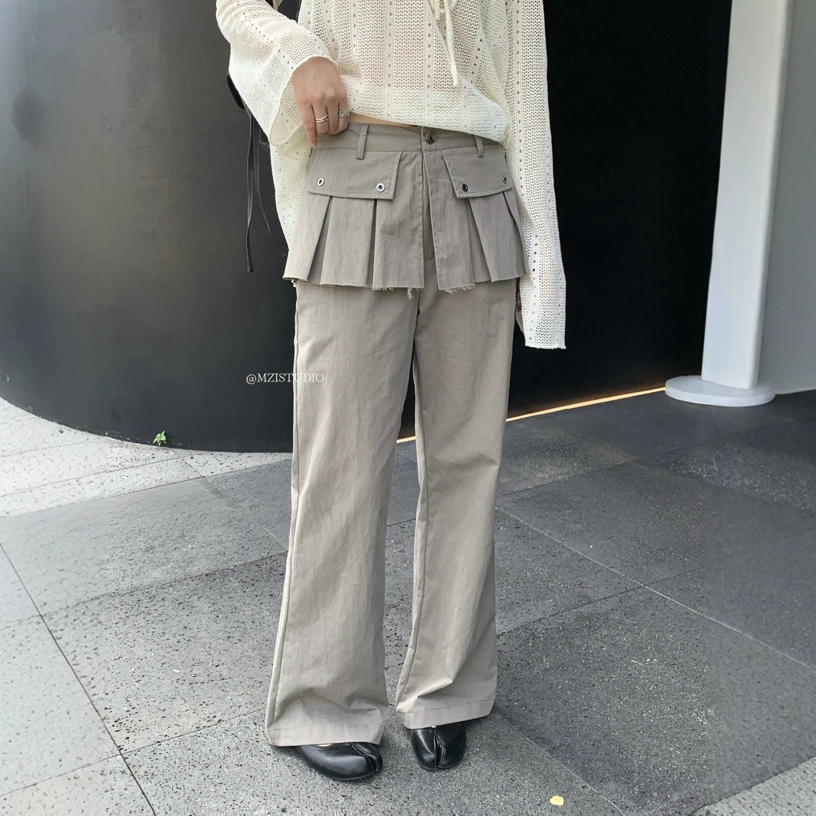 MZI STUDIO早秋新款韩系甜美风百褶口袋屁帘微喇休闲裤女装A10271
