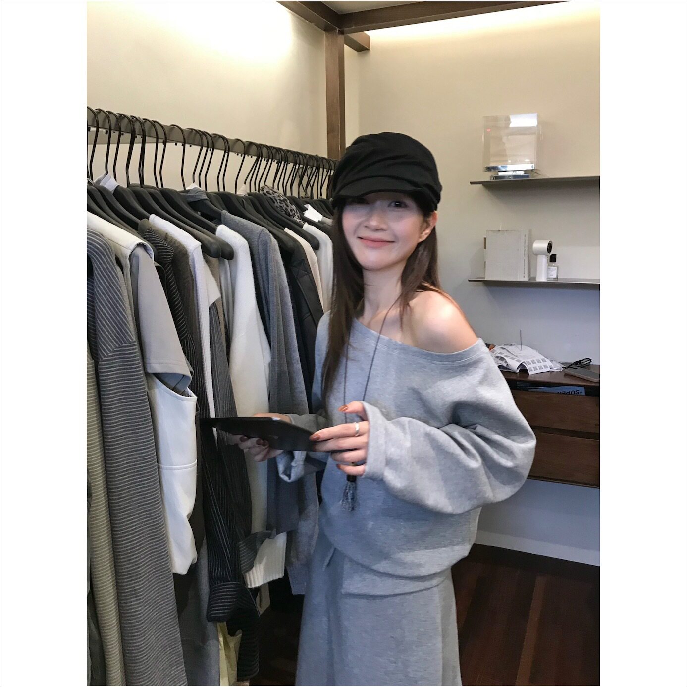 【密思家】斜肩小女人后背抽绳系带卫衣+设计感翻领半身裙51112