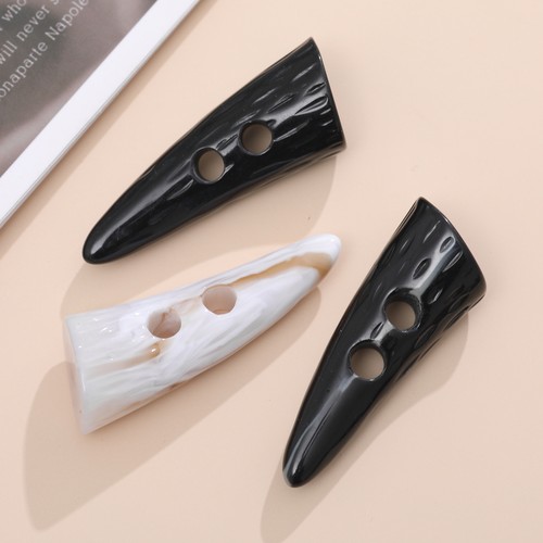 树脂大衣仿牛角纽扣风衣毛衣儿童扣子diy衣服装饰小钮扣辅料配件