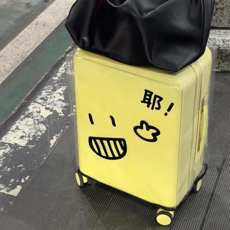 行李箱贴纸拉杆箱旅行箱房间墙壁装饰可爱diy贴画纸防水不留胶