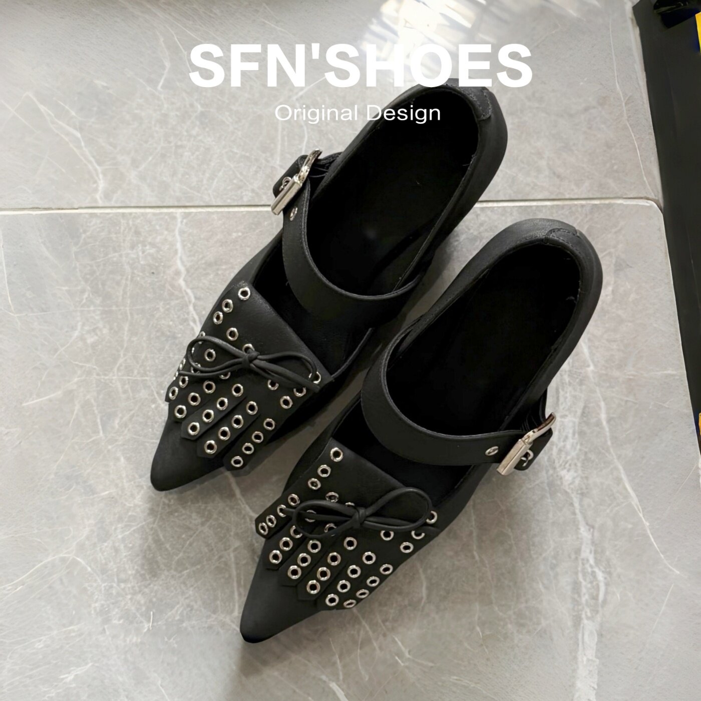 真皮蝴蝶结铆钉尖头坡跟单鞋女春夏新款皮带扣玛丽珍鞋黑色高跟鞋