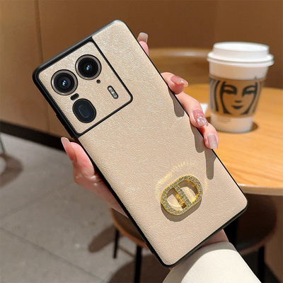 适用于摩托罗拉X50Ultra手机壳创意潮牌CD字母motox50ultra轻薄防摔蚕丝纹保护套X50Ultra轻奢风男女皮纹硬壳