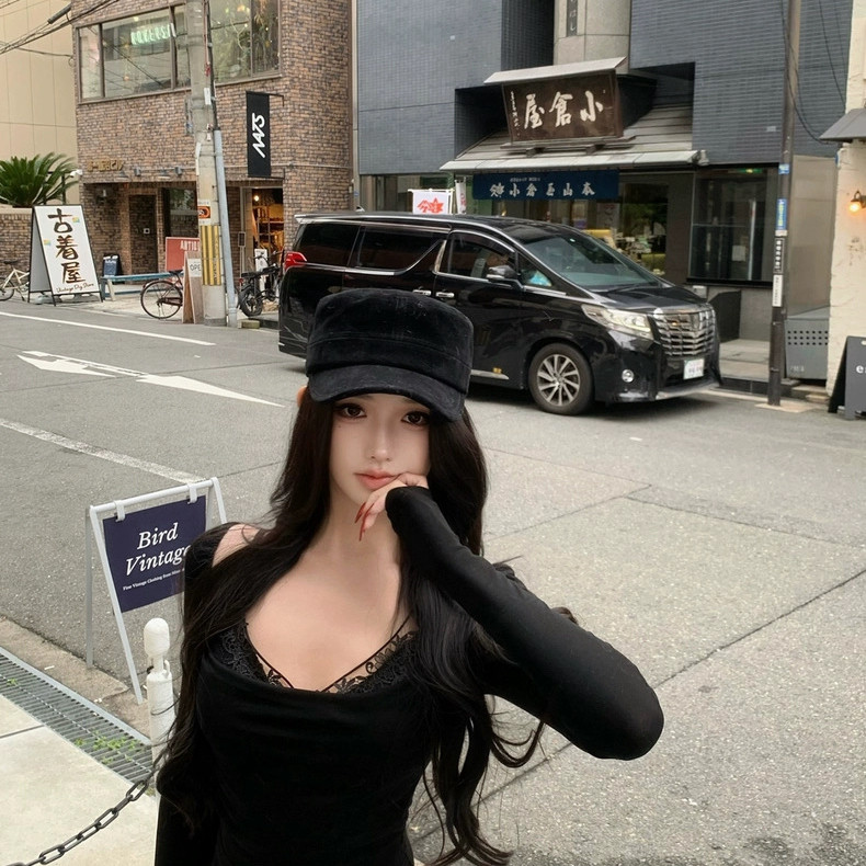 Simida斯密达-V领蕾丝拼接假两件上衣加绒（自带胸垫）打底衫S306