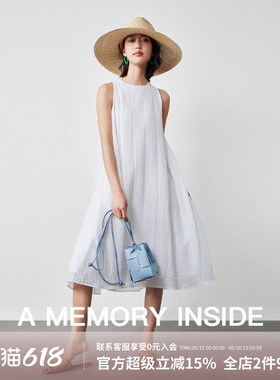 A Memory Inside白色法式无袖连衣裙女夏季2023新款预缩褶皱工艺