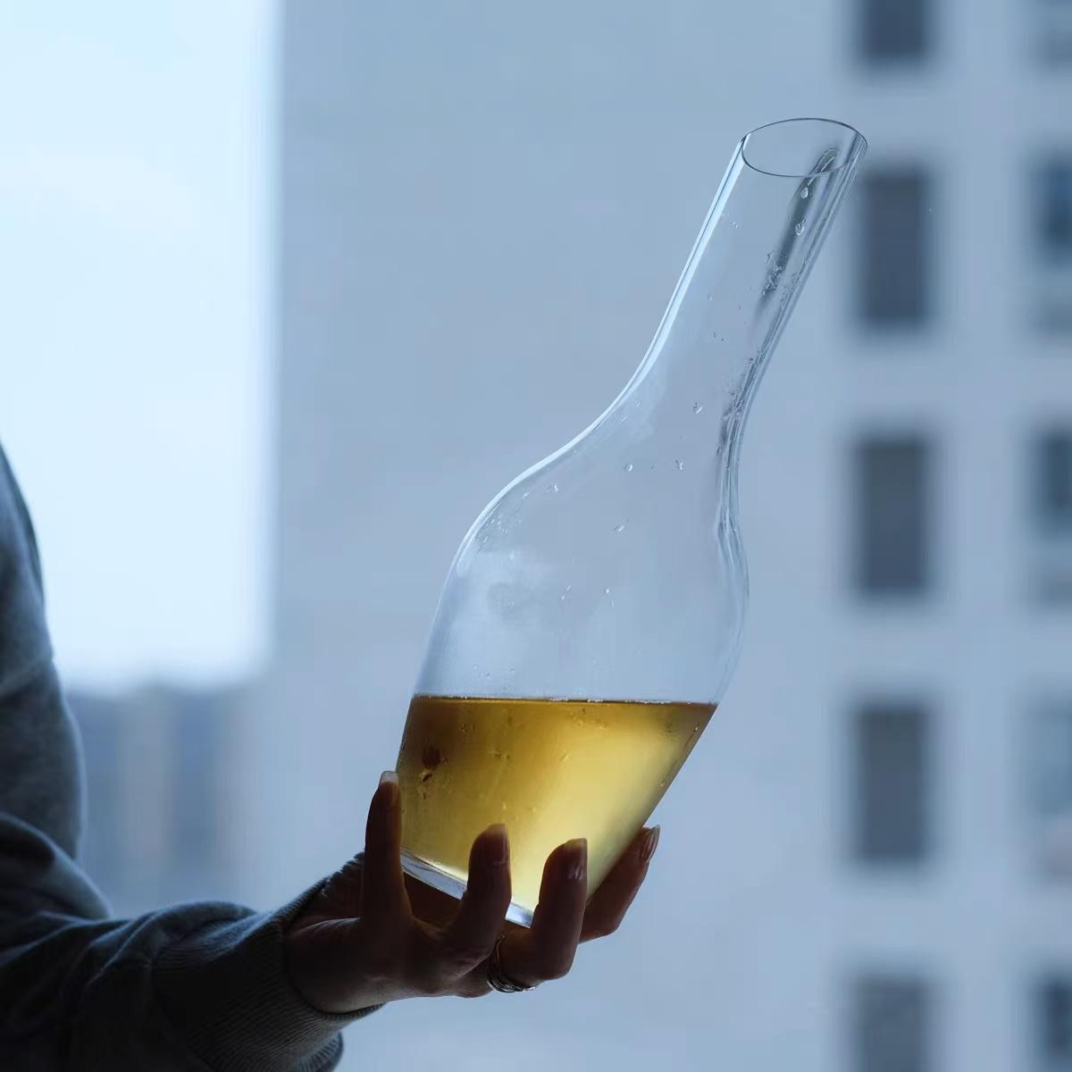 高颜值超薄香槟醒酒器手工吹制