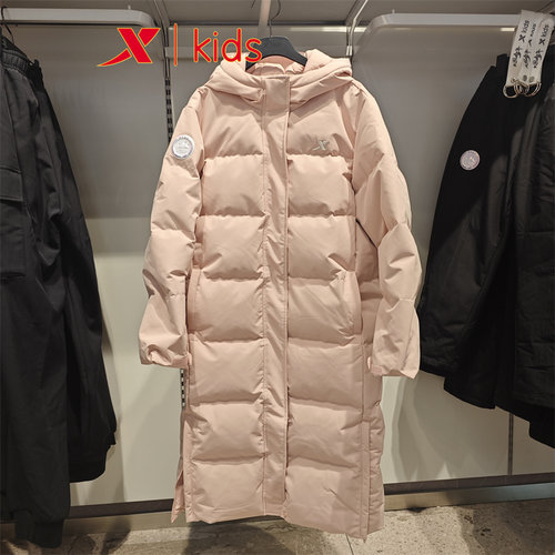 特步儿童2024冬长款羽绒服