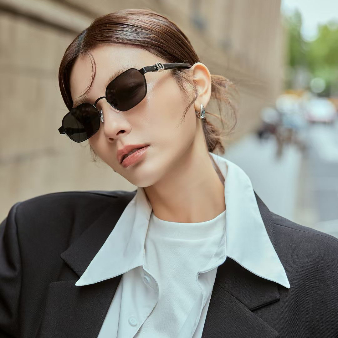 复古老钱风金属板材时尚方形墨镜