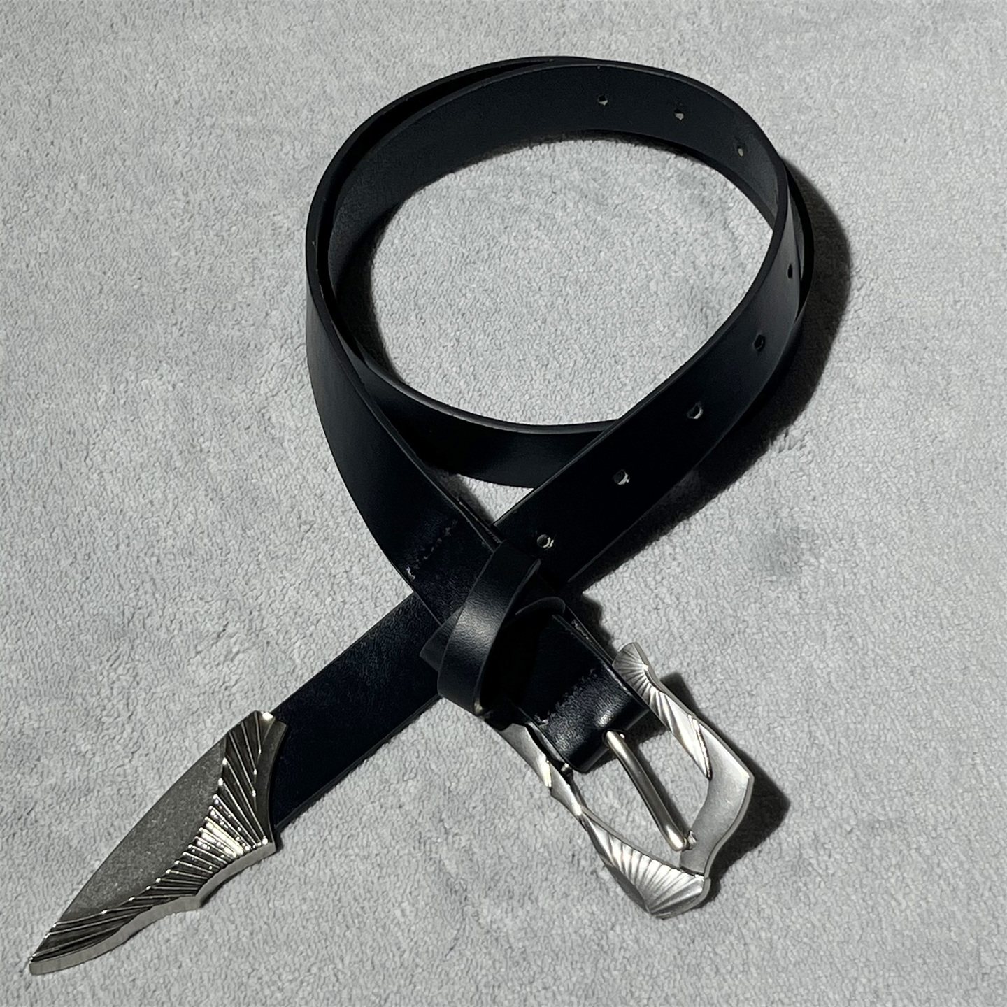 【现货】黑色男女小众设计感金属皮带重工复古雕花针扣腰带,服饰配件/皮带/帽子/围巾,腰带/皮带/腰链,淘宝优惠券,粉丝福利购,淘宝优惠卷