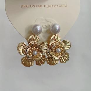 复古金色珍珠花朵耳环小众高级感气质耳钉夸张大耳坠爆款耳饰女夏