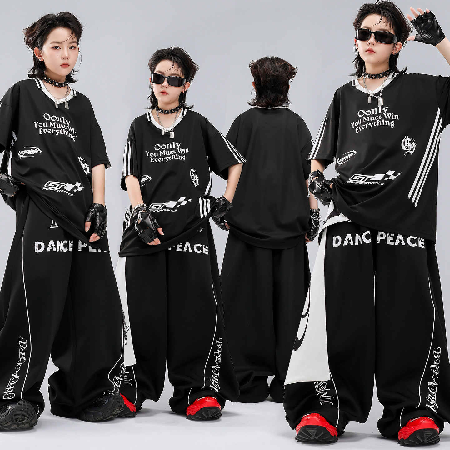 儿童街舞潮服嘻哈黑白字母