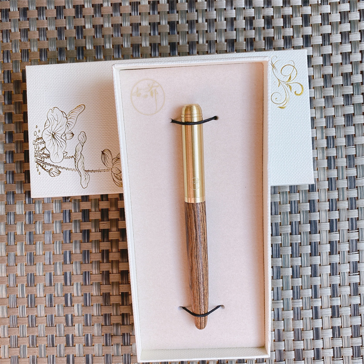 右四爷红木纯铜笔帽鸡翅木美工笔