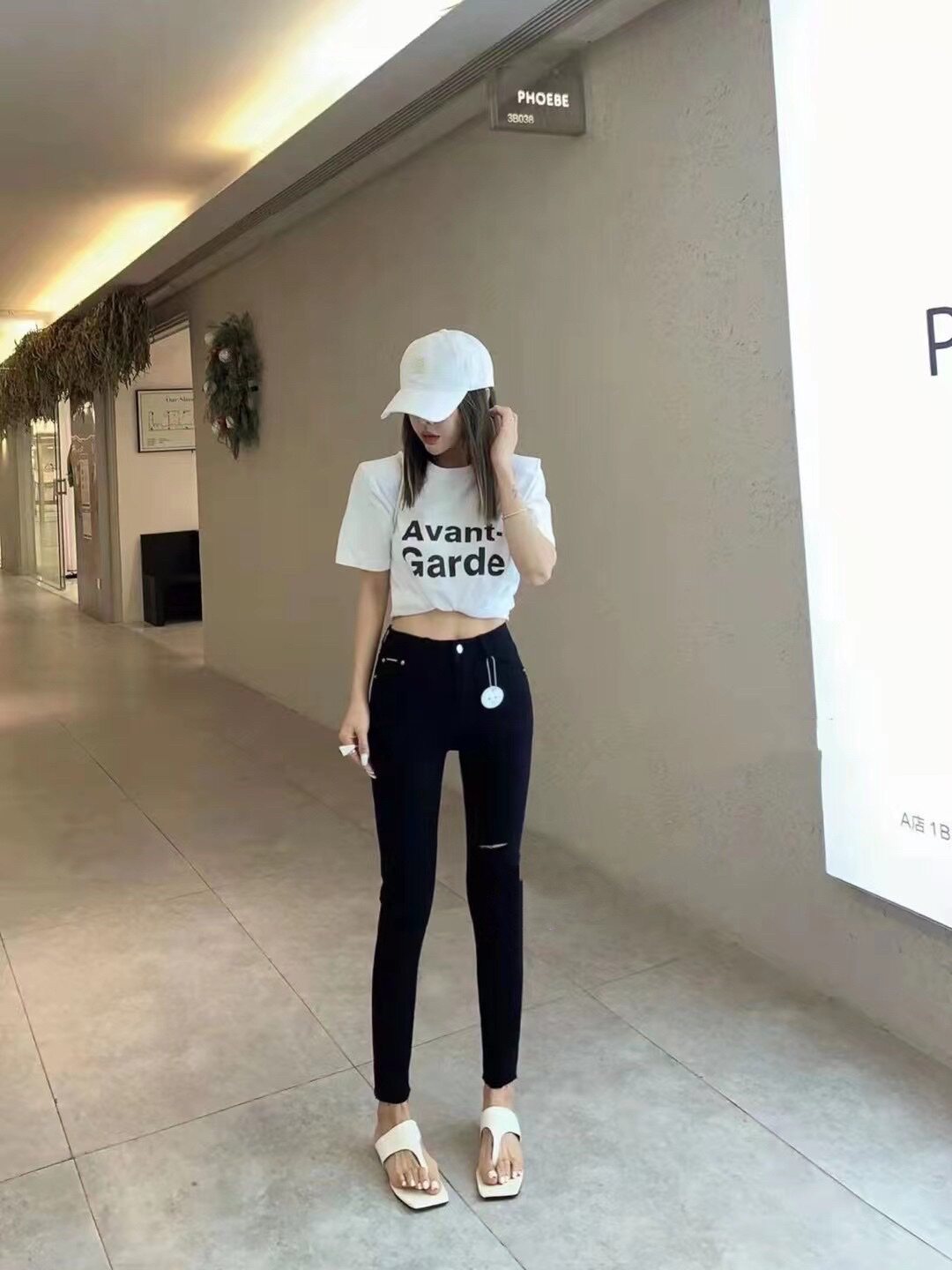 春秋小脚牛仔裤铅笔破洞弹力现货