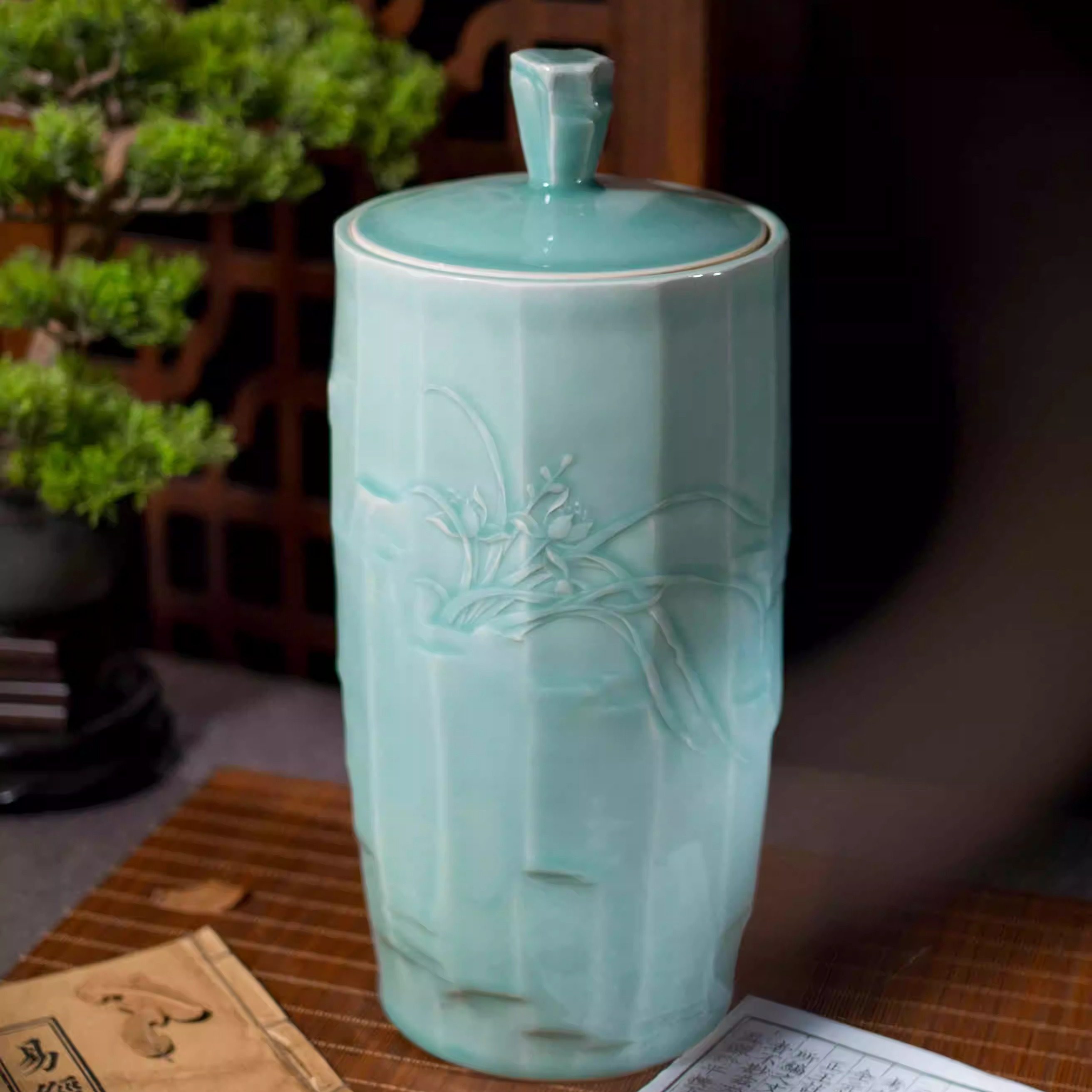 龙泉芳野窑火青瓷纯手工兰花刻绘刀削罐雷慧仙作品客厅摆件大花瓶