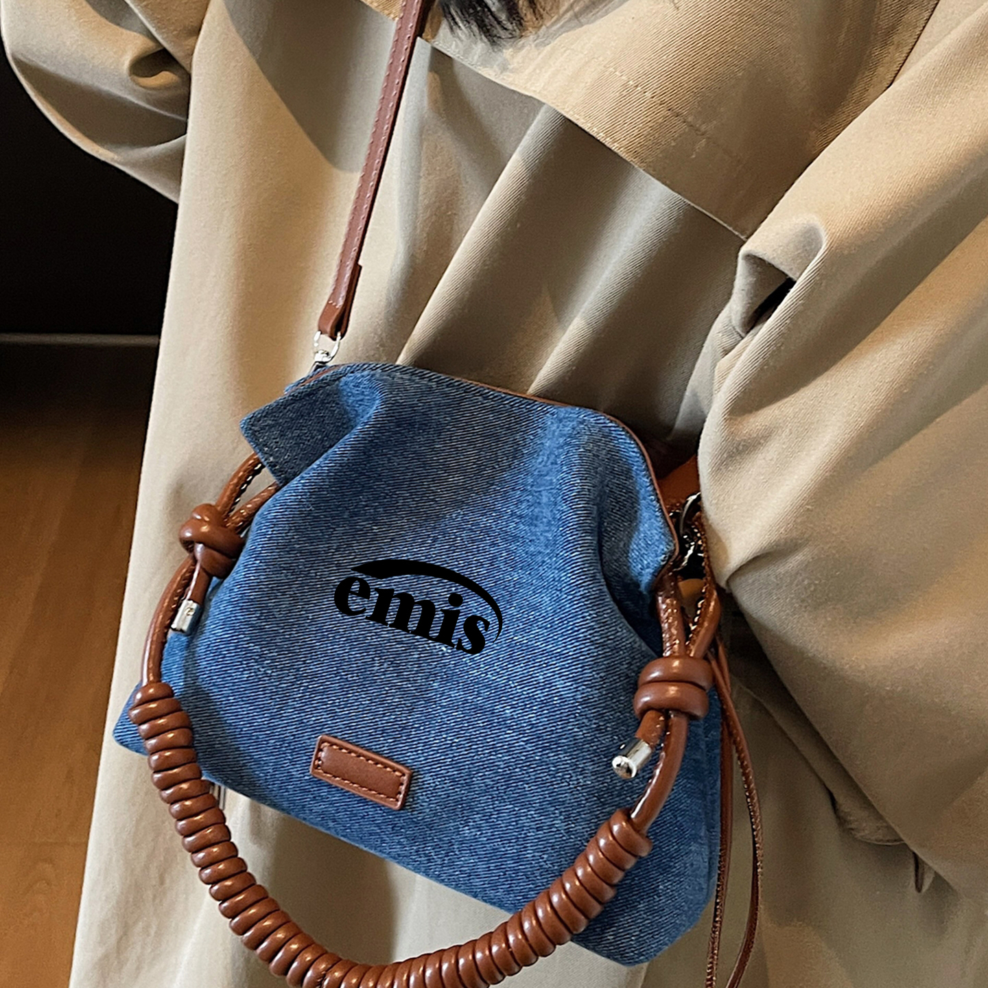 emis牛仔蓝百搭水桶包手提包