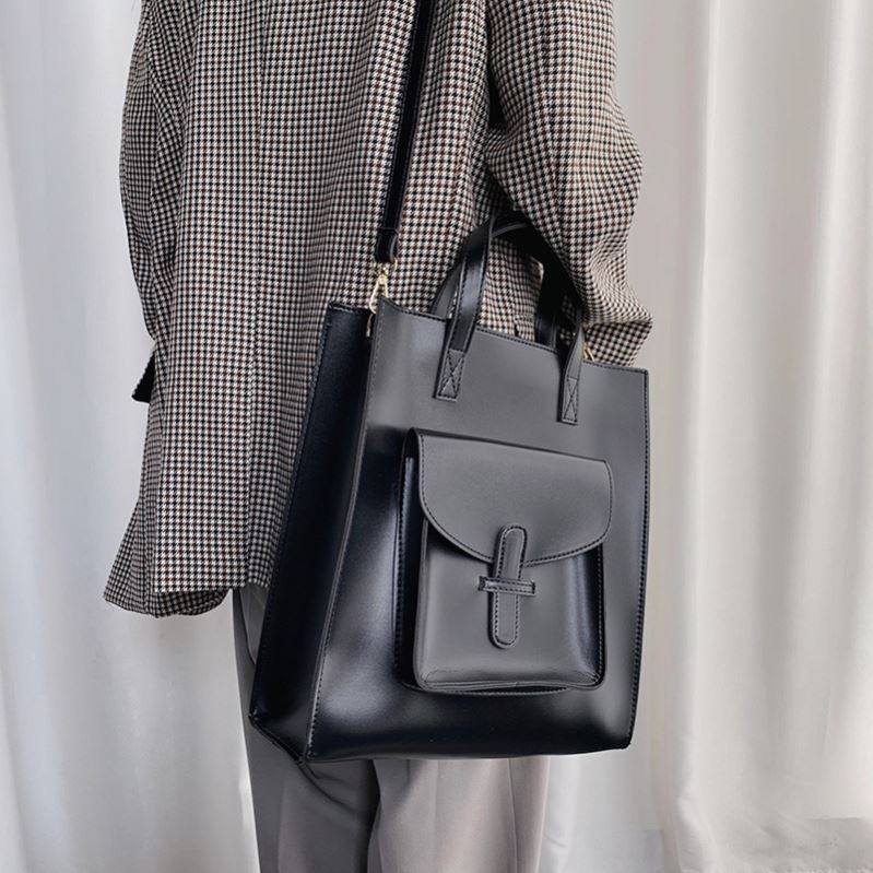 潮流复古英伦风皮质斜挎包简约口袋手提包韩版ins男大容量单肩包