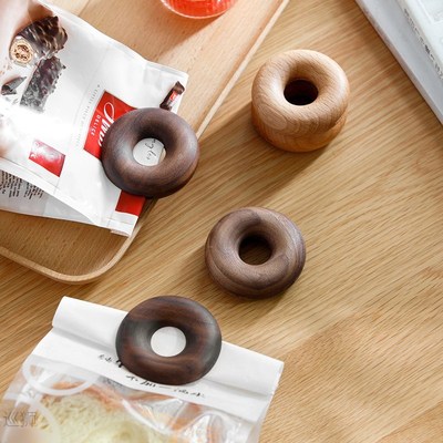 Creative black walnut beech doughnut sealing clip snack seal