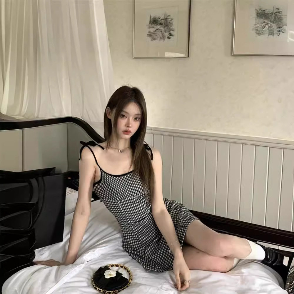 夏季甜辣小个子红格子吊带连衣裙