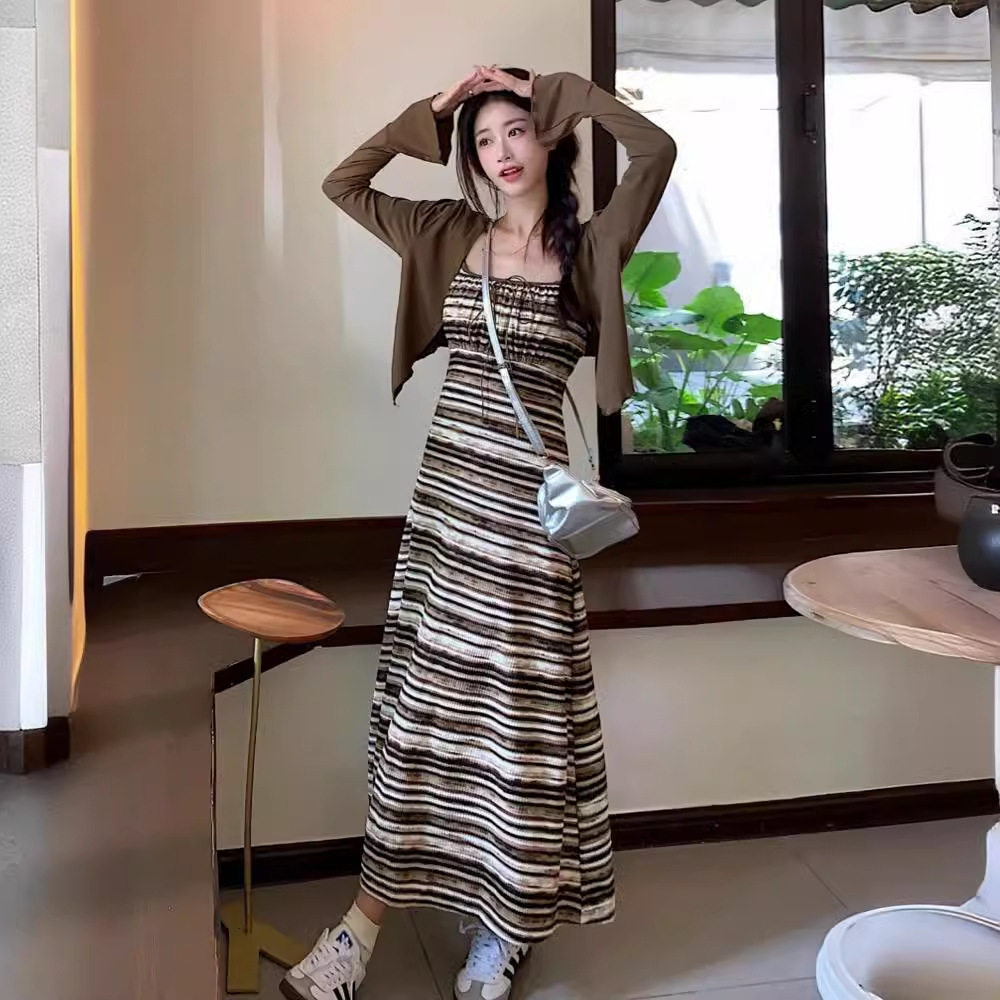 A字裙复古条纹吊带连衣裙女夏