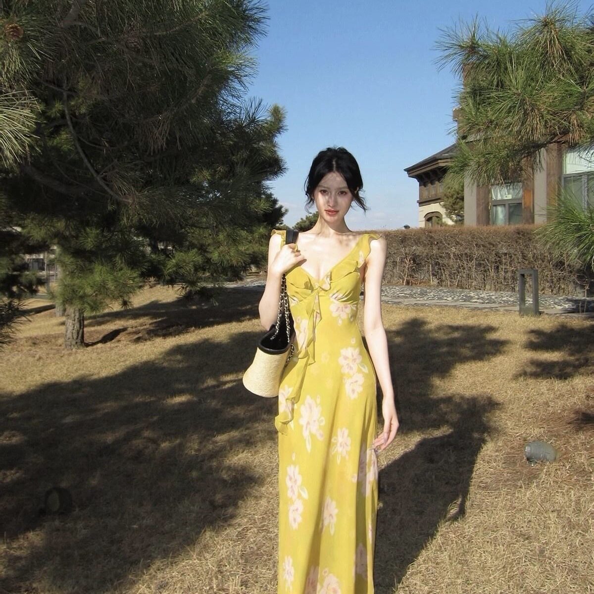 夏季法式荷叶边吊带度假连衣裙女
