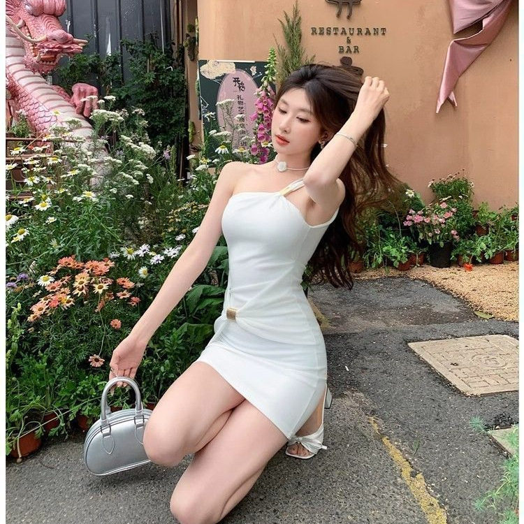 夏季性感斜肩吊带修身包臀连衣裙