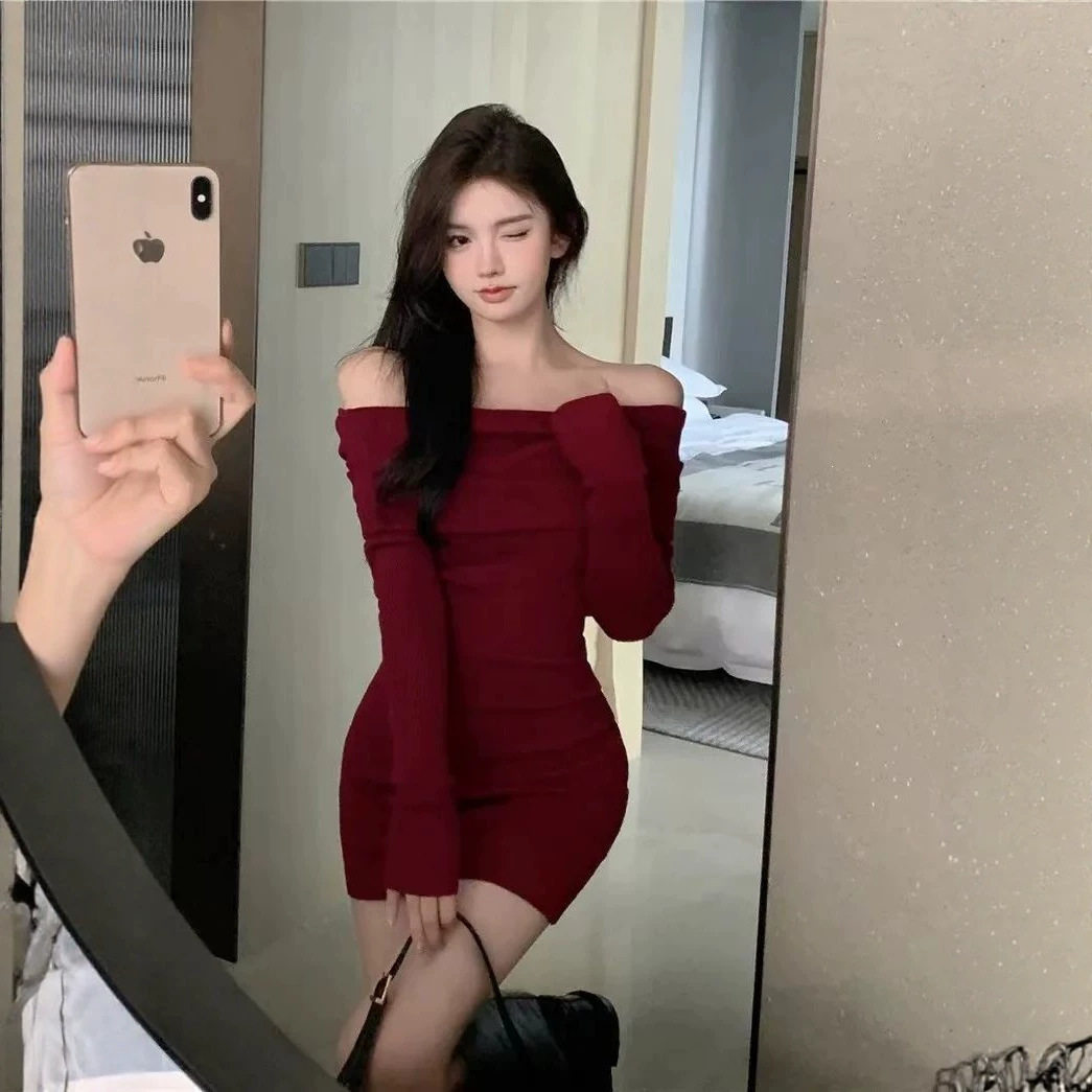 秋冬辣妹一字肩显瘦包臀连衣裙女
