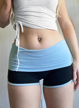 印花拼接性感包臀短裤Sexy body-hugging shorts pieced together