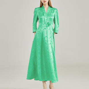 真丝提花21姆米玉绿色V领侧插袋七分袖 国风连衣裙 不对称新中式