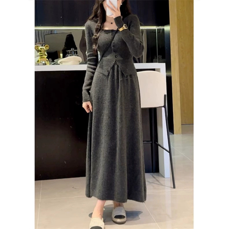 两件套针织毛衣连衣裙子