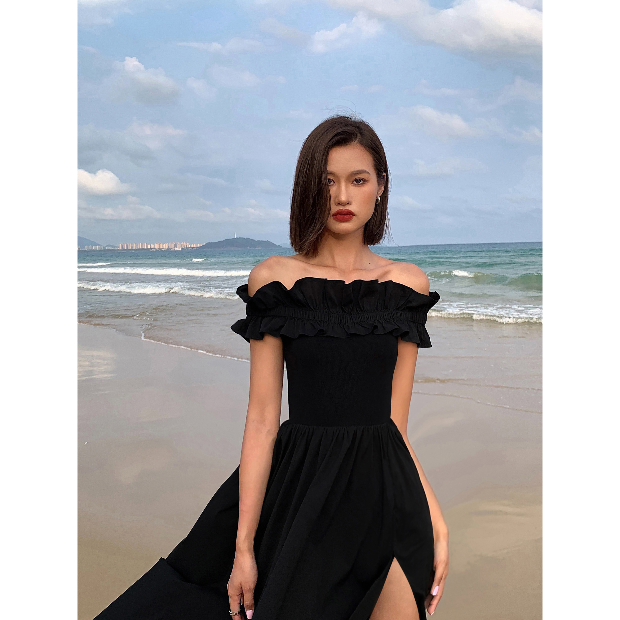 高级感一字肩法式连衣裙