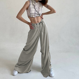 Low-rise drawstring satin track pants 低腰抽绳缎面垂感休闲裤